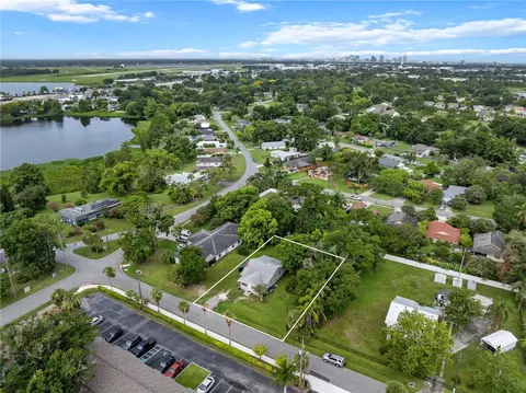 918 Shoreview Dr, Orlando, FL 32807