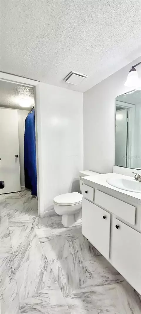 Bath - 545 Fairways Dr #A, Ocala, FL 34472 photo 2 of 3