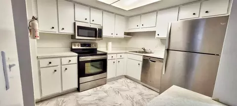 Kitchen - 545 Fairways Dr #A, Ocala, FL 34472 photo 1 of 2