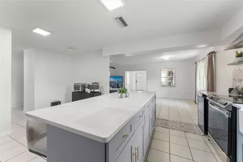 Kitchen - 429 Virginia Ave, Saint Cloud, FL 34769 photo 3 of 6