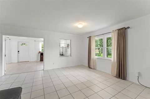 Living - 429 Virginia Ave, Saint Cloud, FL 34769 photo 4 of 7