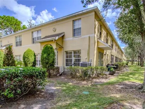 10917 Brickside Ct, Riverview, FL 33579
