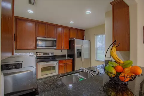 Kitchen - 10917 Brickside Ct, Riverview, FL 33579 photo 2 of 2