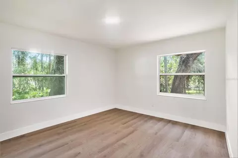 Bedroom - 14050 Blackjack Rd, Dover, FL 33527 photo 5 of 6
