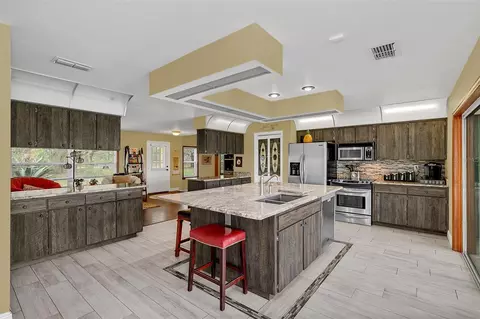 Kitchen - 4750 Rummell Rd, Saint Cloud, FL 34771 photo 4 of 8