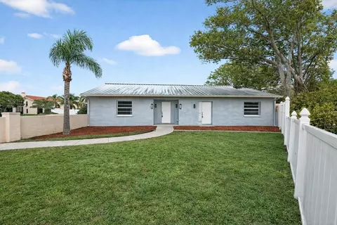 9824 Pocono St, Port Richey, FL 34668