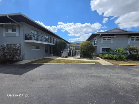 4328 Edgewater Dr #C201, Orlando, FL 32804