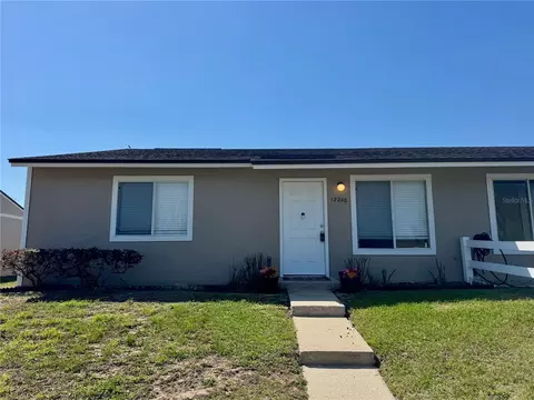 12248 Tavares Ridge Cir, Tavares, FL 32778