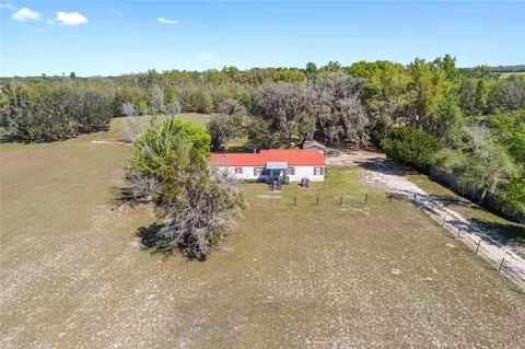 5600 SE 39th St, Trenton, FL 32693