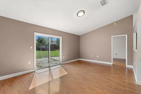 Living - 5031 Water Wheel Ct, Ocoee, FL 34761 photo 4 of 5