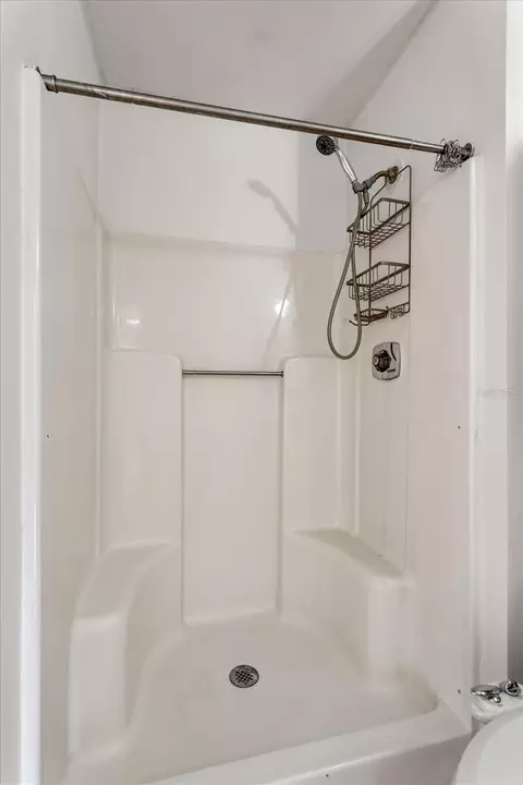 Bath - 5031 Water Wheel Ct, Ocoee, FL 34761 photo 2 of 3