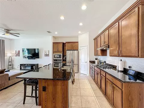 Kitchen - 1945 Ibis Bay Ct, Ocoee, FL 34761 photo 2 of 4