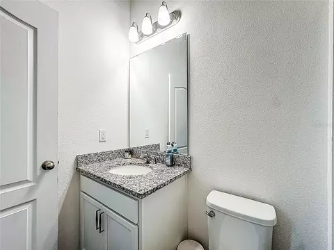 Bath - 1945 Ibis Bay Ct, Ocoee, FL 34761 photo 2 of 4