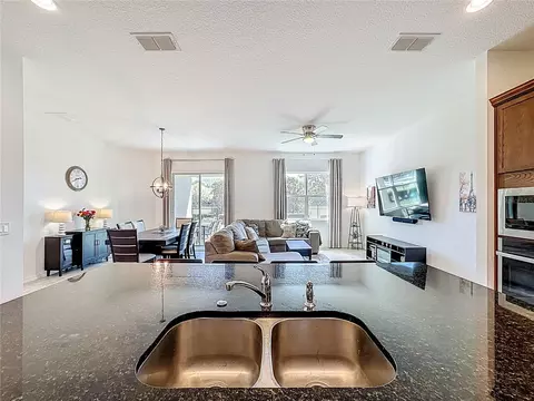 Kitchen - 1945 Ibis Bay Ct, Ocoee, FL 34761 photo 4 of 4