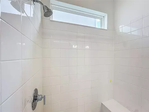 Bath - 1945 Ibis Bay Ct, Ocoee, FL 34761 photo 1 of 4