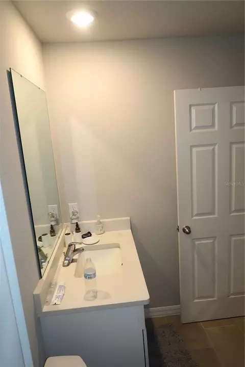 Bath - 2063 Harebell Ln, Ocoee, FL 34761 photo 4 of 5