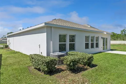 Exterior - 3963 Willowbrook Dr, Edgewater, FL 32141 photo 5 of 9