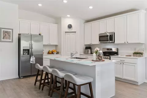 Kitchen - 3963 Willowbrook Dr, Edgewater, FL 32141 photo 1 of 4