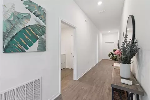 Entry Way - 3963 Willowbrook Dr, Edgewater, FL 32141 photo 2 of 6