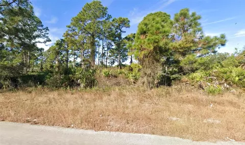 720 Peacock Ave, Lehigh Acres, FL 33974