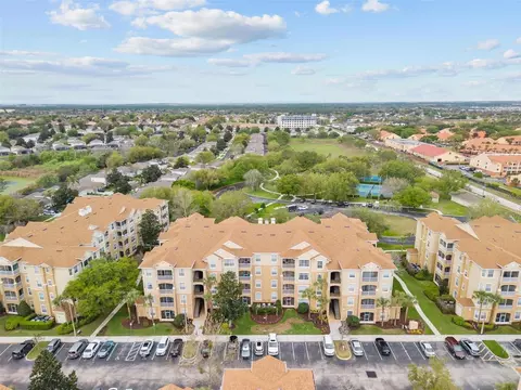 2774 Almaton Loop #105, Kissimmee, FL 34747