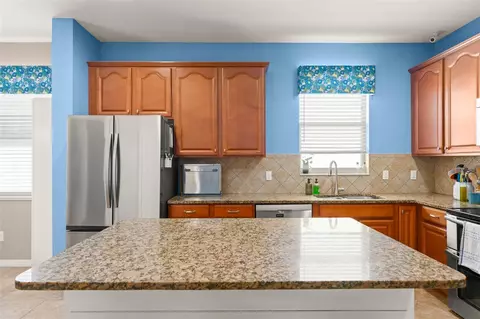 Kitchen - 1444 Pine Marsh Loop, Saint Cloud, FL 34771 photo 3 of 5