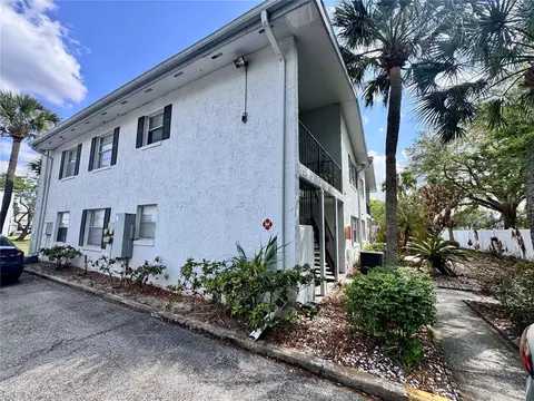6008 Amberly Ave #F63, Orlando, FL 32822