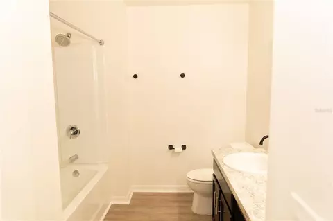 Bath - 4637 Glencrest Loop, Saint Cloud, FL 34772 photo 8 of 11