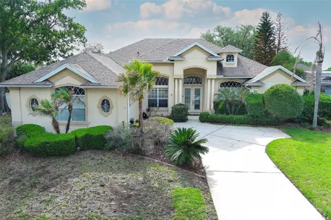 5695 Pond Pine Pt, Oviedo, FL 32765