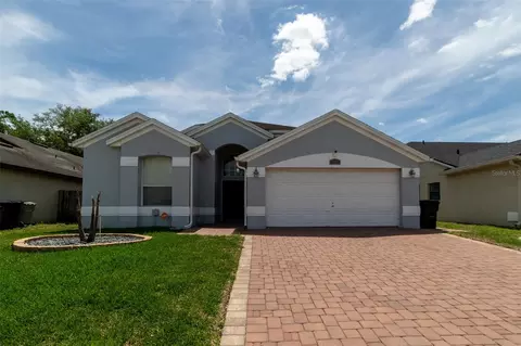 1352 Woodfield Oaks Dr, Apopka, FL 32703