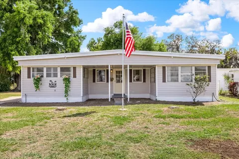 11504 Hickory Ln, Tavares, FL 32778