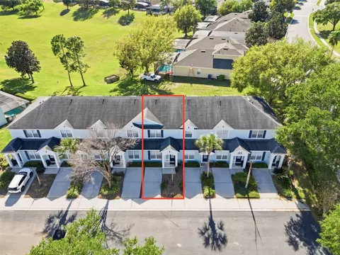 2556 Renshaw St, Kissimmee, FL 34747