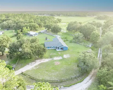 1350 Arapaho Trl, Geneva, FL 32732