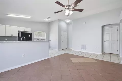 Living - 6018 Flora Ter, Apollo Beach, FL 33572 photo 4 of 4