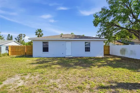 Exterior - 6018 Flora Ter, Apollo Beach, FL 33572 photo 5 of 5