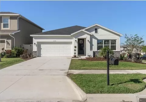 13329 Magnolia Valley Dr, Clermont, FL 34711