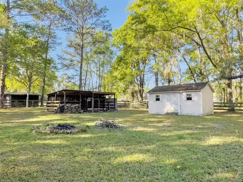 Exterior - 4 Hialeah Dr, Ocala, FL 34482 photo 16 of 27