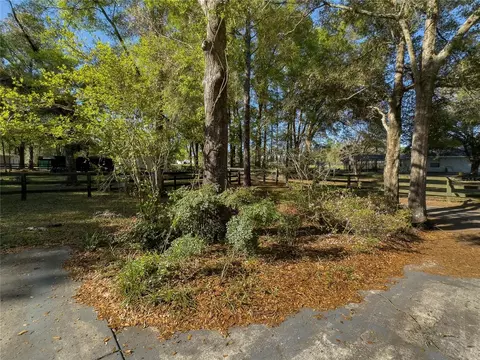 Exterior - 4 Hialeah Dr, Ocala, FL 34482 photo 21 of 27