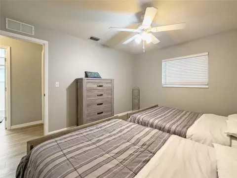 Bedroom - 4 Hialeah Dr, Ocala, FL 34482 photo 11 of 12