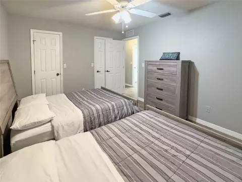 Bedroom - 4 Hialeah Dr, Ocala, FL 34482 photo 6 of 12