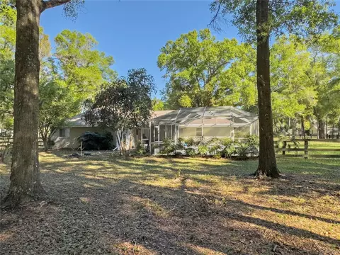Exterior - 4 Hialeah Dr, Ocala, FL 34482 photo 2 of 27