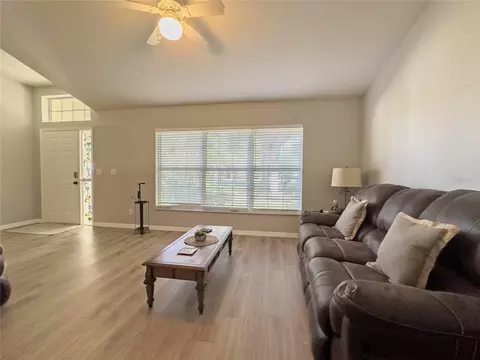 Living - 4 Hialeah Dr, Ocala, FL 34482 photo 6 of 7
