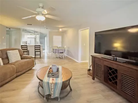 Living - 4 Hialeah Dr, Ocala, FL 34482 photo 2 of 7