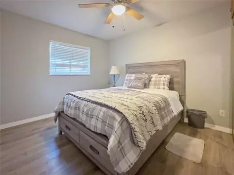 Bedroom - 4 Hialeah Dr, Ocala, FL 34482 photo 4 of 12