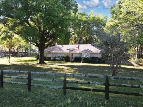 Exterior - 4 Hialeah Dr, Ocala, FL 34482 photo 3 of 27