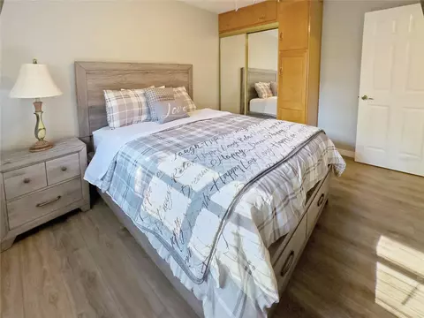 Bedroom - 4 Hialeah Dr, Ocala, FL 34482 photo 8 of 12