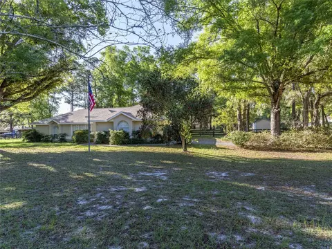 Exterior - 4 Hialeah Dr, Ocala, FL 34482 photo 11 of 27