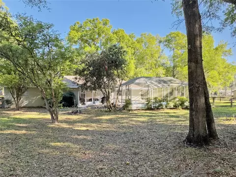 Exterior - 4 Hialeah Dr, Ocala, FL 34482 photo 4 of 27