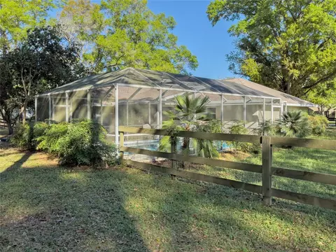 Exterior - 4 Hialeah Dr, Ocala, FL 34482 photo 8 of 27