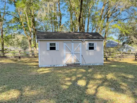 Exterior - 4 Hialeah Dr, Ocala, FL 34482 photo 18 of 27